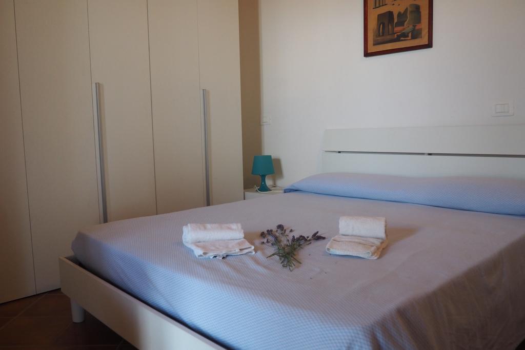 Ferienwohnung Finestra Della Val D'Orcia Contignano Zimmer foto